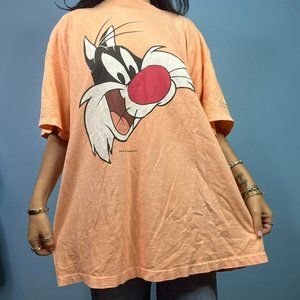 VINTAGE 1993 ORANGE SINGLE STITCH SCREEN PRINTED SIX FLAGS GRAPHIC TSHIRT